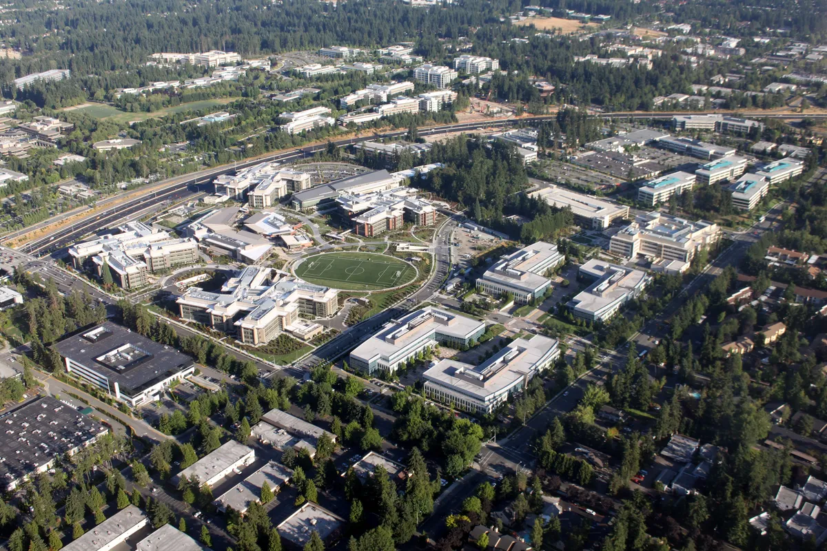 Vue aérienne du campus de Microsoft à Redmond